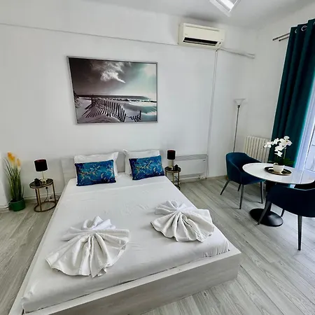 Old Center Apartman *